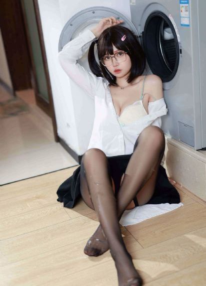 男女边摸边吃奶边做视频汗_日本电影在线