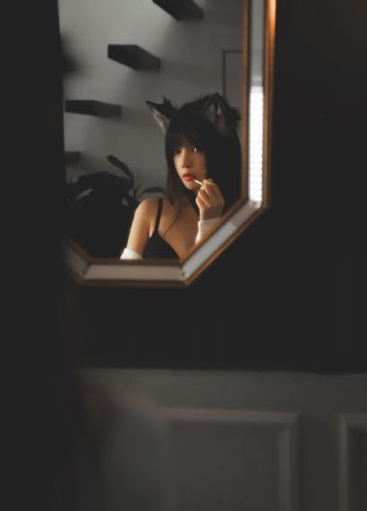 欧美丝袜玉足美女_BD神马影院手机在线