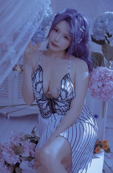 欧美av大胸第一胸器_HD完整版观看