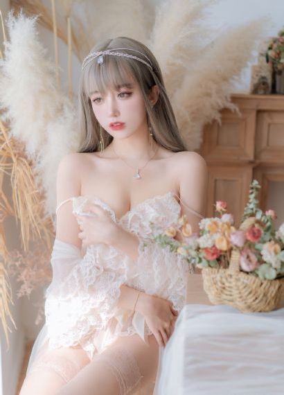 日韩美女脱内衣_720神马影院在线