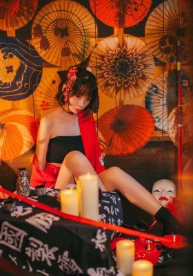 欧美巨乳情趣肉色丝袜_高清电影完整版