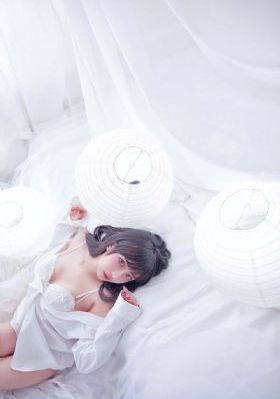 欧美明星海报壁纸_1080动漫免费观看